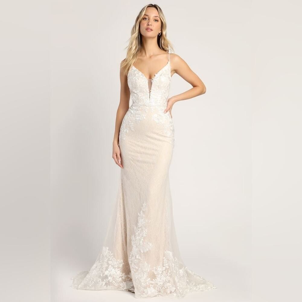 Lulus Luxe Glimmer of Love White Embroidered Lace Mermaid Maxi Dress Size 2 NWOT